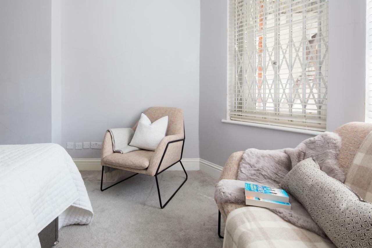 Kensington Court By Lime Street Apartment London Bagian luar foto